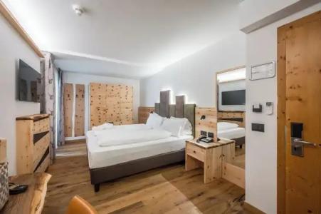 Ravelli Luxury Spa - 80