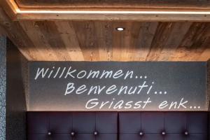 Hotel Edelweiss, Maranza
