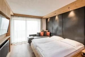 Hotel «Family Home Alpenhof», Maranza