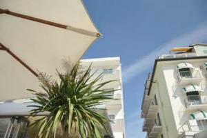 Hotel Columbia & Ninfea