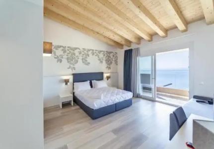 Columbia & Ninfea - 120