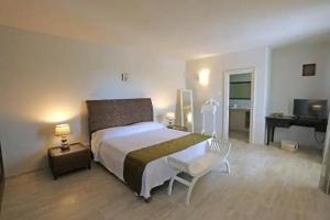 La Vigna Mini-hotel, Canisi