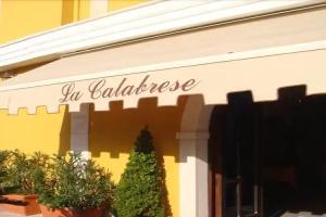 Hotel La Calabrese, Castella