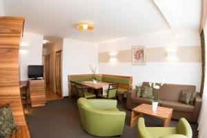 Residence Hirzer Apart-hotel, Lagundo