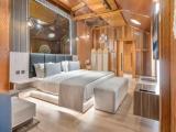 2 Bedrooms Wooden Chalet with sea view