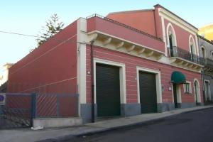 ALHAMBRA - B&B - Guest House di Charme, Giarre