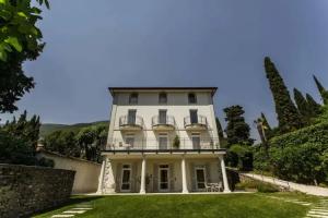 Hotel Bella Riva, Gardone Riviera
