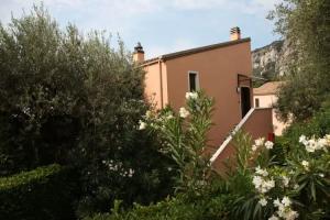 Appartamenti Pratone Apart-hotel