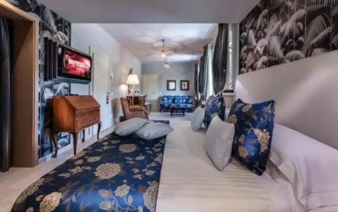 Augustus & Resort - 74