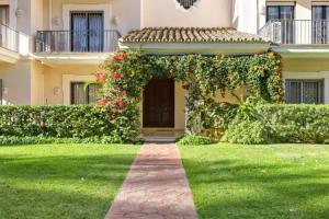 Hotel «Andalucia Del Mar», Marbella