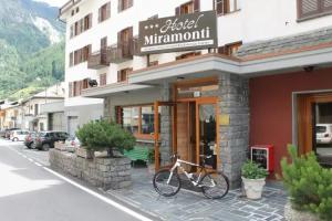 Hotel Miramonti, Chiesa in Valmalenco