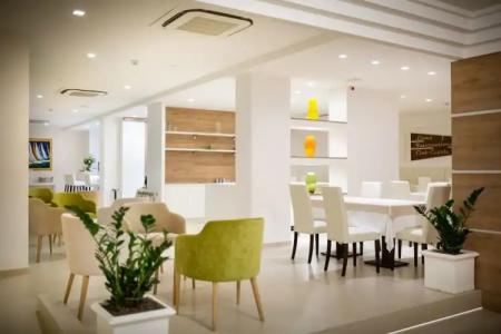 International Beach - 14