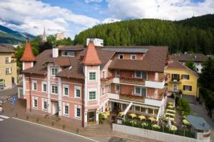 Hotel Blitzburg, Brunico