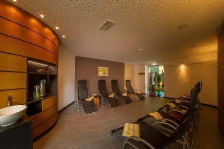 Dominik Alpine City Wellness - Adults only - 9