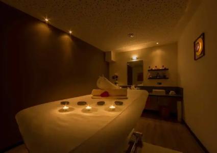 Dominik Alpine City Wellness - Adults only - 11