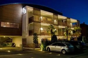 Camera & Caffè Cenni Apart-hotel