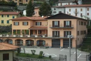 Albergo Breglia, Plesio