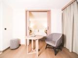 Suite with balcony