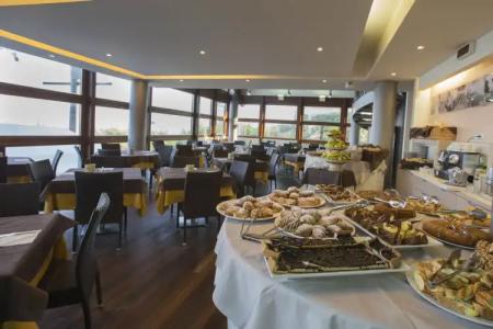 Canado Club Family Village - 34