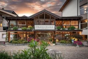 Baumgartner's Blumenhotel, Scena