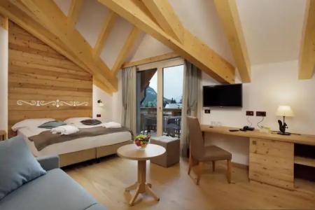 Tevini Dolomites Charming - 85