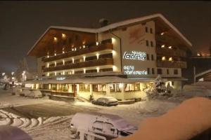 Hotel Ladinia, La Villa