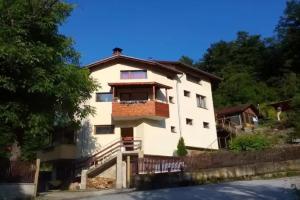 Sun House, Tryavna