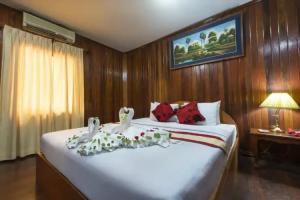 Neak Pean Hotel - Wooden House, Siem Reap