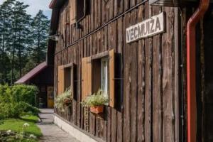 Viesu nams Vecmuiza, Tuja