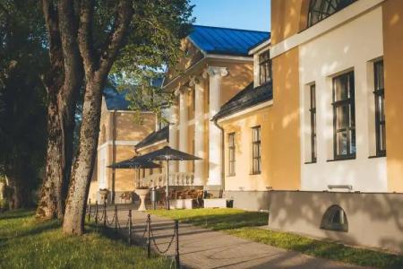Skrunda Manor