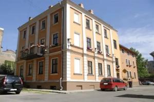 Knights Court, Riga