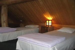 Guest House Kalnini, Karli