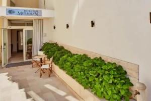 Meridian Hotel, Rafailovici