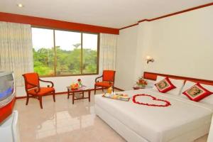 Phatad Valley Hotel, Thong Pha Phum