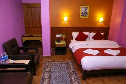 Silver Oaks Inn - 117