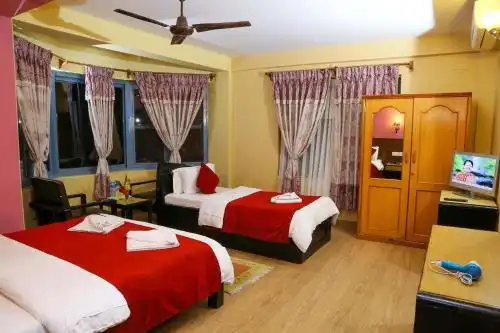 Silver Oaks Inn - 105