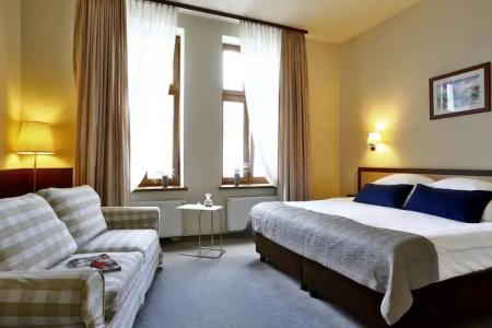 Amber Boutiques - Amber - 2