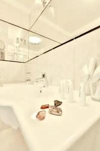 Amber Boutiques - Amber - 8