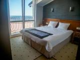 Standard Triple room with sea view