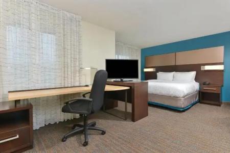 Residence Inn by Marriott Des Moines Downtown - 75
