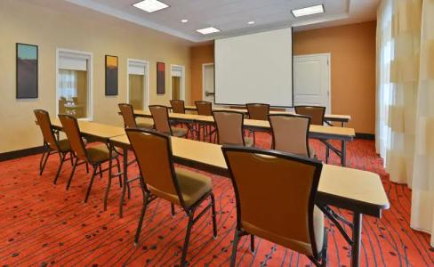 Residence Inn by Marriott Des Moines Downtown - 16