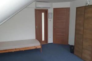 Veszprém Room, Veszprem