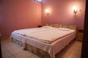 Sztar Motel Etterem, Balassagyarmat