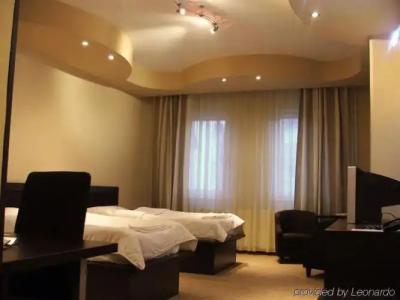 The Regent Club - 23