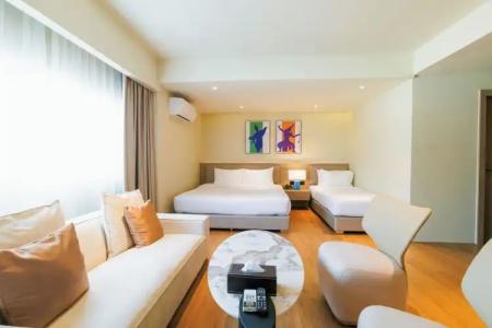 The One Bay Breeze - 136