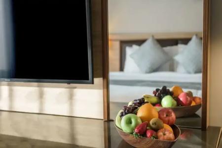 Holiday International - 111