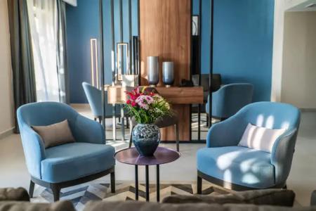 Holiday International - 129