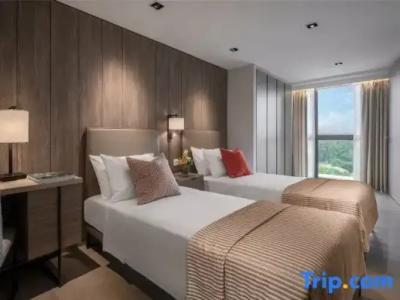 Le Grove Serviced Residences - 40