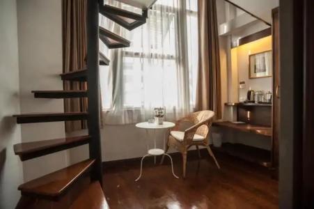 Chetuphon Gate - 111