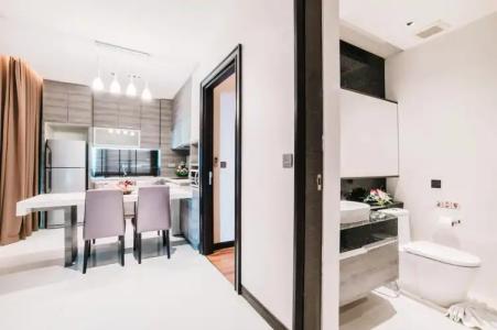 The Vertical Suite - 29